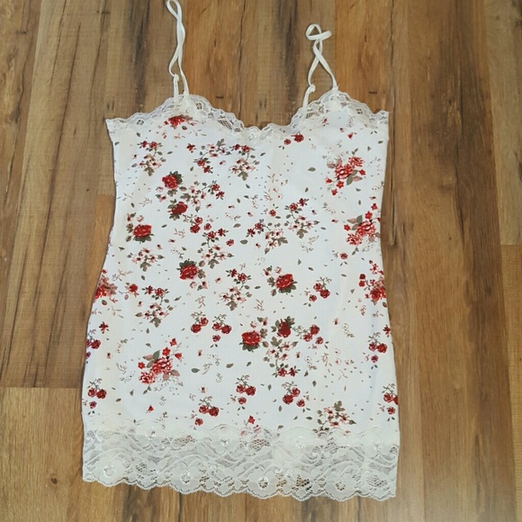 Rue21 Tops - Rue21 Size Small Floral Lace Trim Cami